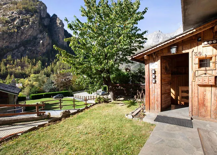 Aiguille Noire La Maison De Courma